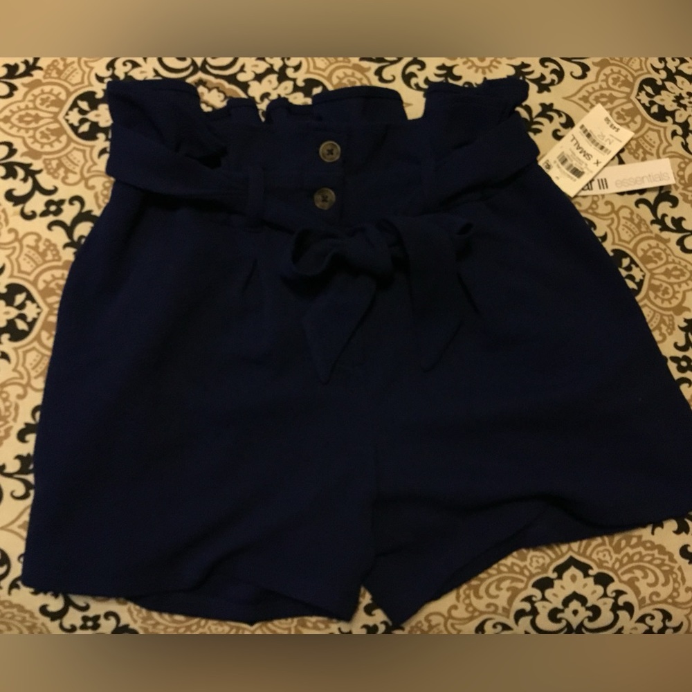 Bar III High-Rise Black Shorts - Size XS NEW!!